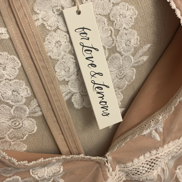 Free People x For love Lemons Temecula Embroidered Lace Jumpsuit size small new - Picture 10 of 11